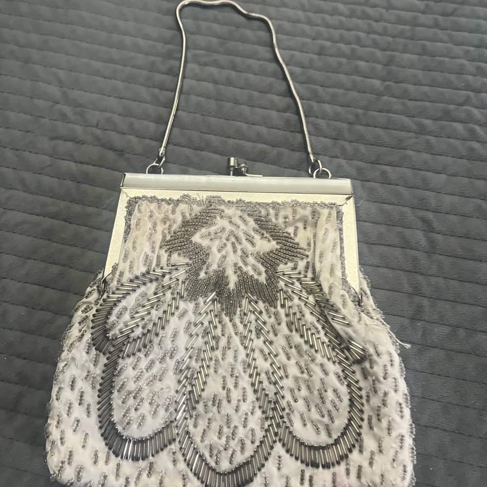 Vintage-m White Beaded Evening Bag